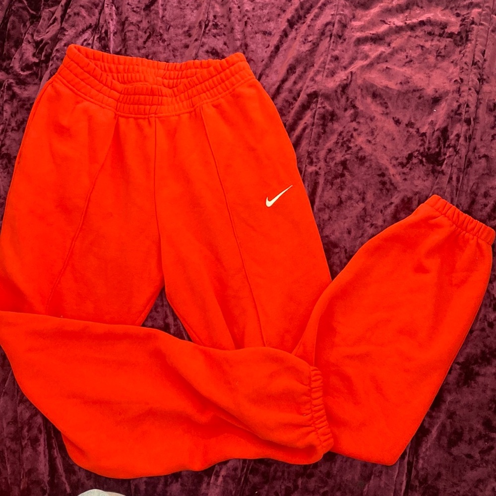 COPY - Size XS Nike sweats ✨